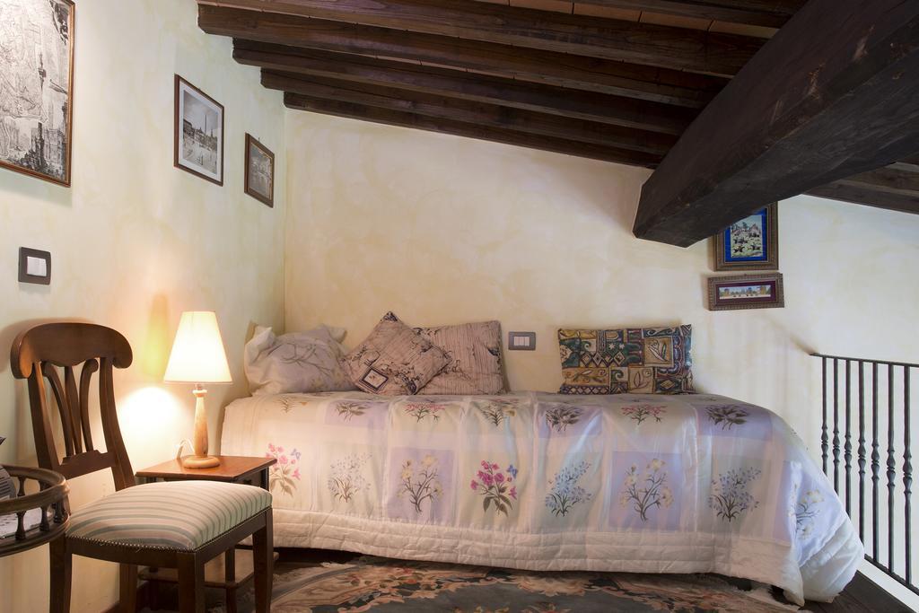 Casa Sandro A Podere Pascianella Villa Castelmuzio Cameră foto