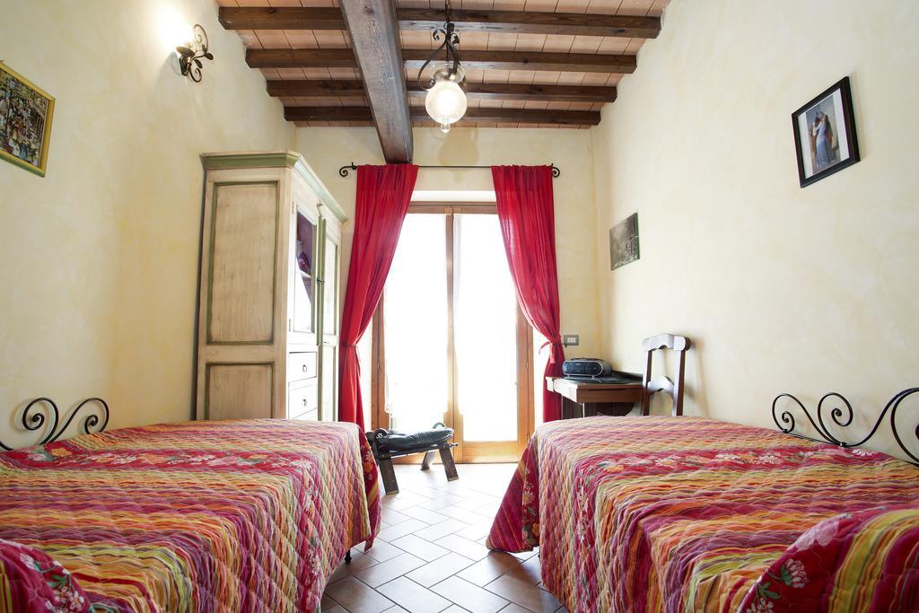 Casa Sandro A Podere Pascianella Villa Castelmuzio Cameră foto